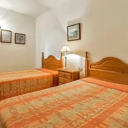 First Line Front 2 Bedroom Gigantes Apartment *